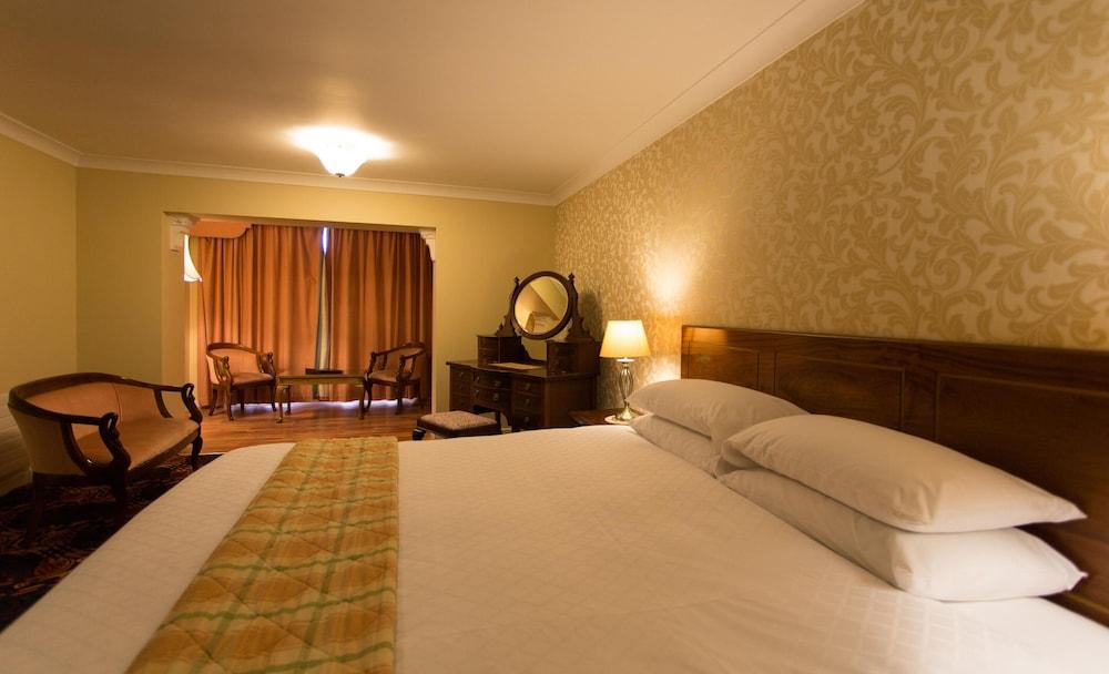 The Sandhouse Hotel And Marine Spa Donegal Town Bagian luar foto